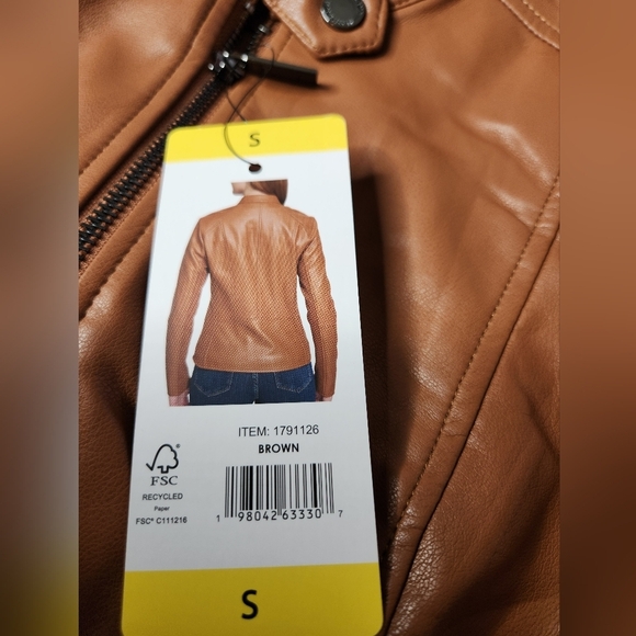 Kenneth Cole's Classic Racer Jacket - Picture 5 of 14